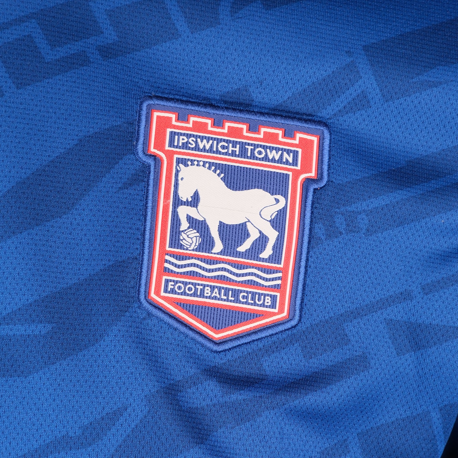 Umbro 2025/26 Adult Home Shirt Long Sleeved - Image 6