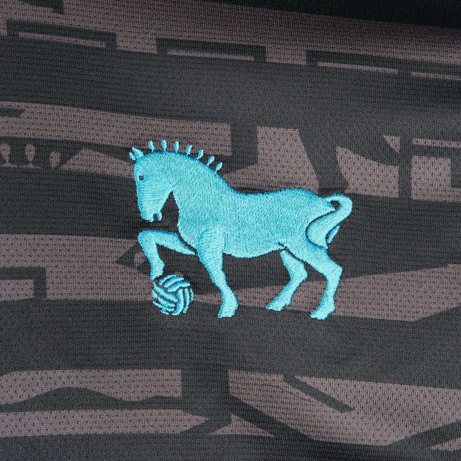 Umbro 2025/26 Adult Third Shirt - Image 6