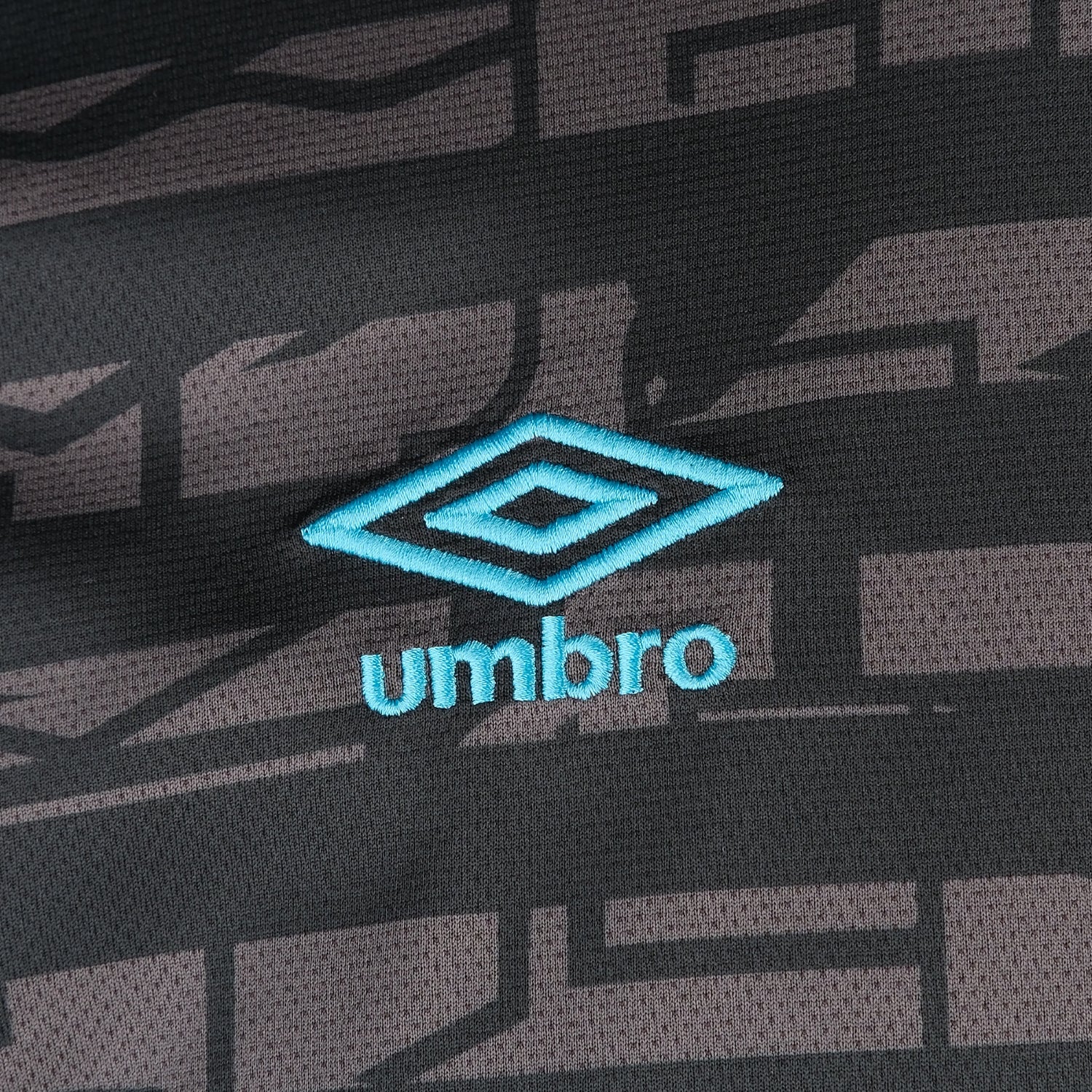Umbro 2025/26 Junior Third Shirt - Image 5