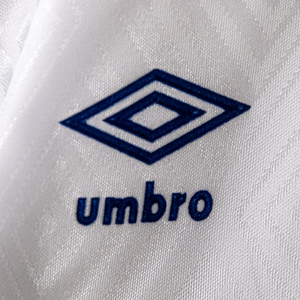Official Umbro 1991-93 Away Shirt - Image 8