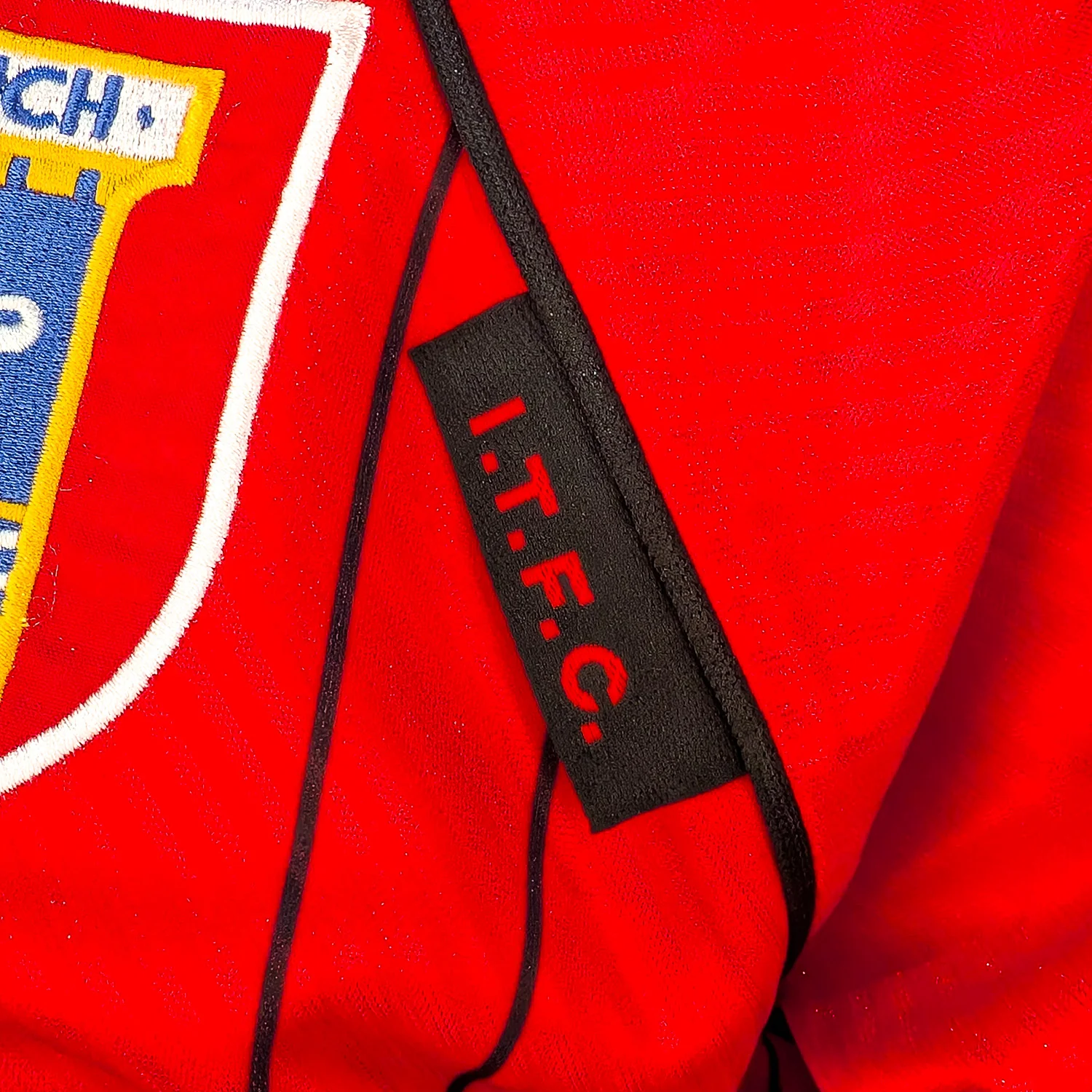 Official Umbro 1993-1995 Away Shirt - Image 8